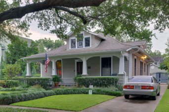 Focus on your house's curb appeal Increase your home's curb appeal